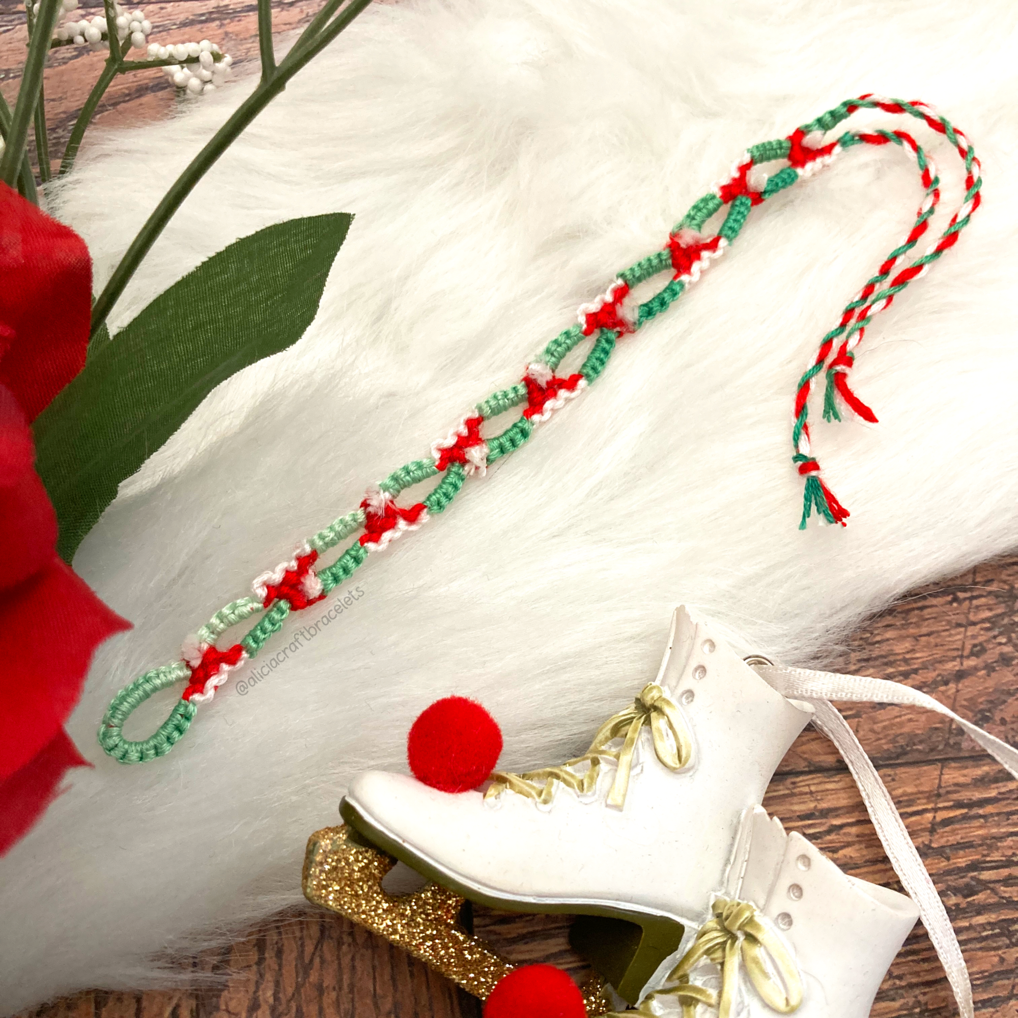 Santa Hat Chain Bracelet